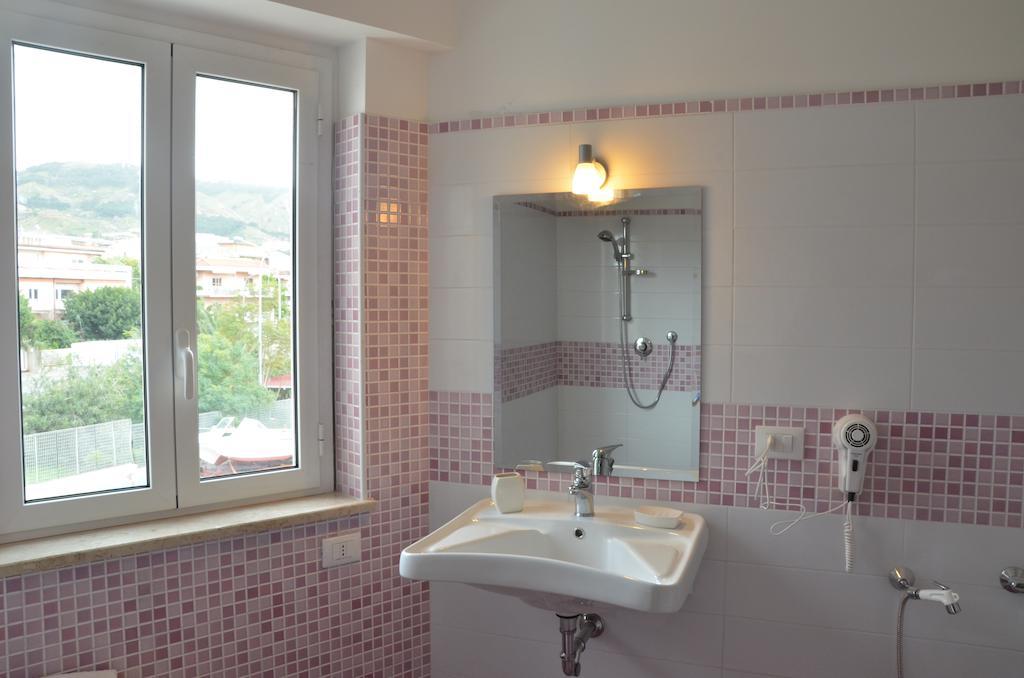 רג'יו די קאלאבריה Hotel Residence Thalassa חדר תמונה